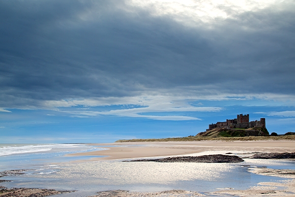 Bamburgh Castle dawn,silvery. Jan '18.