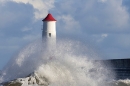 Berwick lighthouse and wave. Mar. '23.